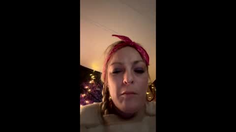 kay_la online show from November 4, 12:32 pm