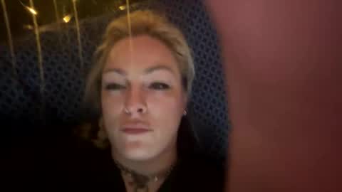 Snapshot of kay_la chatting on September 21, 11:42 am kay_la online show from September 21, 11:42 am