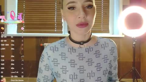 kaycee__ online show from September 13, 6:43 am