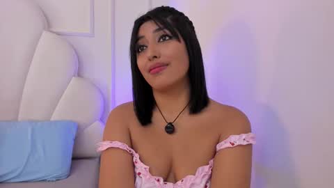 kaylachannell online show from March 13, 4:25 am