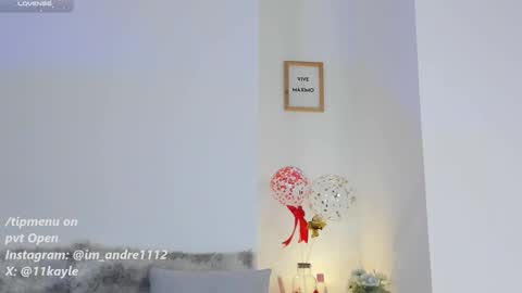 INSTAGRAM AND TW 11kayle online show from March 26, 12:46 am