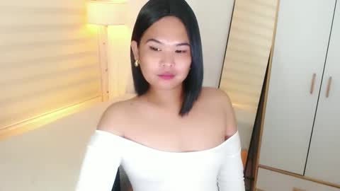 Y O U R        F U T U R E       K A Y L E E  online show from February 20, 5:09 pm