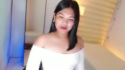 Y O U R        F U T U R E       K A Y L E E  online show from February 11, 5:26 am