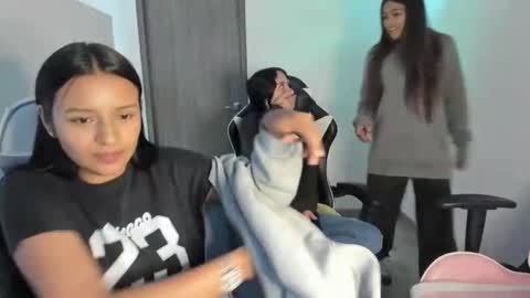 kaylie online show from October 22, 8:47 pm