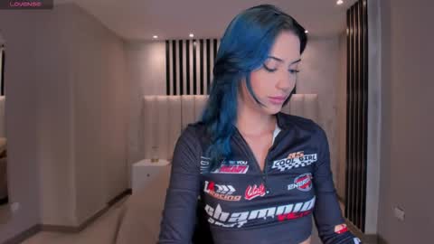 Kay online show from January 14, 3:22 am