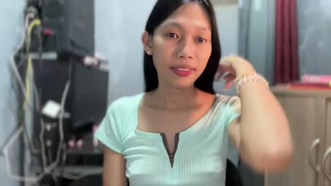 Its me Cora online show from December 17, 4:16 am