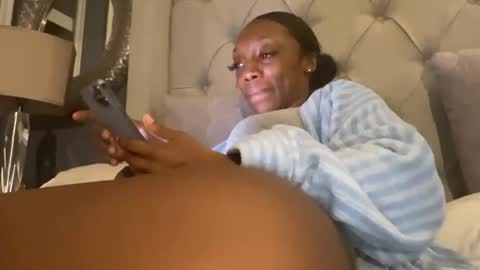 Keephimcum69me online show from October 22, 1:32 am