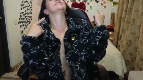 Snapshot of keka_teiku chatting on March 7, 6:35 am keka_teiku online show from March 7, 6:35 am