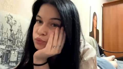 Bella online show from April 15, 7:58 pm