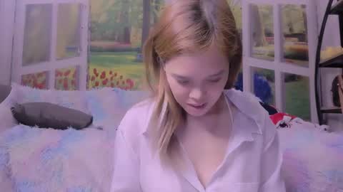 Kelly online show from February 9, 5:43 am