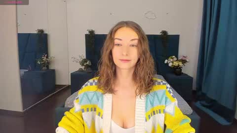 Kelly XO online show from December 6, 10:27 am