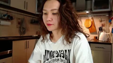 Kelly online show from December 28, 8:47 pm