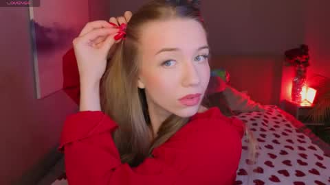 Kelly online show from April 12, 1:14 pm