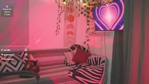 KellyFouler online show from December 19, 5:05 pm