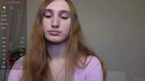 Snapshot of kellykeat chatting on October 17, 8:56 pm Princess Kelly online show from October 17, 8:56 pm