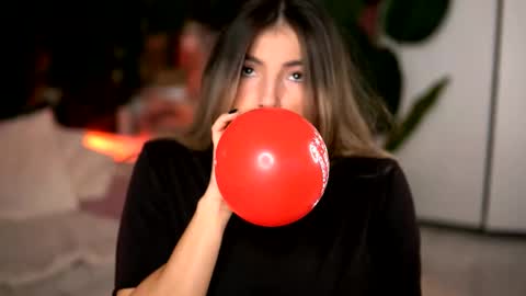 Denise online show from February 13, 2:57 am