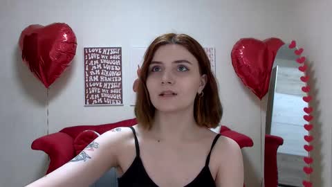 Kelly Stoneys online show from February 26, 5:45 pm