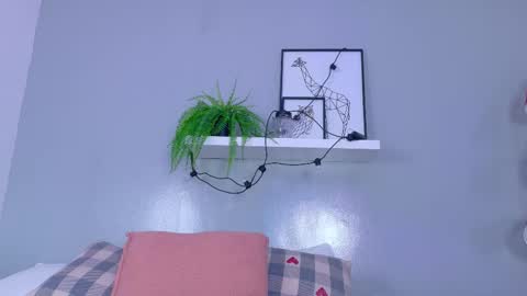   online show from October 3, 10:31 am