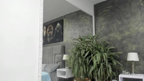 Kendra London online show from December 21, 1:04 pm