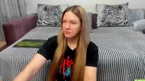 Kendra online show from October 20, 1:30 am