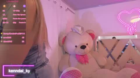 kenndal_tay online show from May 16, 12:35 am