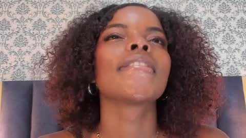 kenndrarose online show from April 4, 11:58 pm