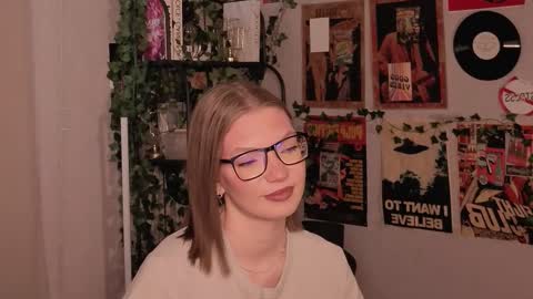 Lisa online show from January 10, 10:31 am