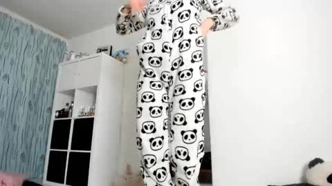 Kenzie online show from October 13, 6:38 am