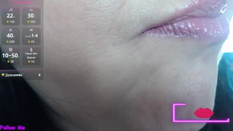 K E R L Y online show from October 28, 5:08 pm