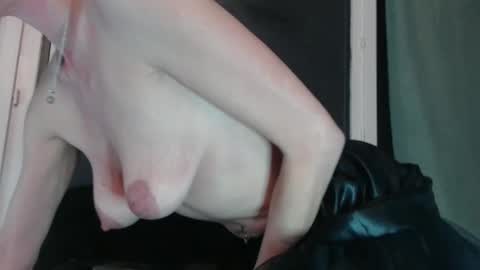 Snapshot of ketorina chatting on March 2, 8:25 pm ketorina online show from March 2, 8:25 pm