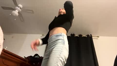 Snapshot of ketorina chatting on December 14, 7:25 pm ketorina online show from December 14, 7:25 pm