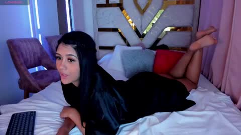 Snapshot of keyla__ross chatting on October 3, 1:00 am keyla  ross online show from October 3, 1:00 am