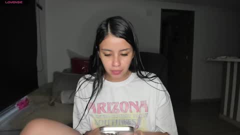 Laura online show from December 24, 11:00 pm