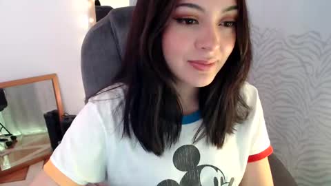 Snapshot of khal_girl chatting on March 4, 3:48 pm Liss online show from March 4, 3:48 pm