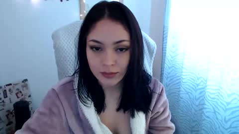 Snapshot of khal_girl chatting on January 5, 6:45 pm Liss online show from January 5, 6:45 pm