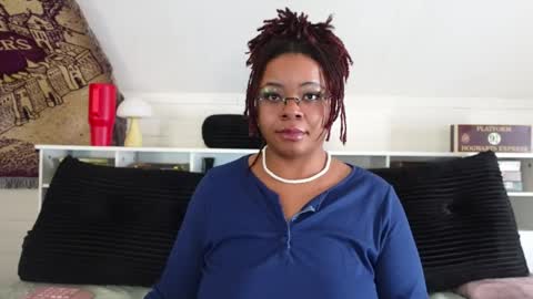 Khaya online show from February 28, 5:12 pm