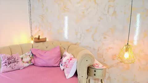 Khloe online show from December 22, 4:59 am