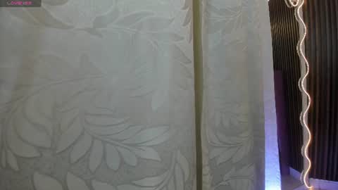 KIARA  online show from June 28, 3:35 am