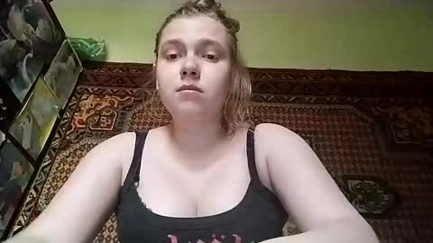 kikibang_ online show from June 1, 10:06 am