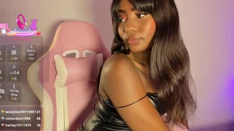 KI KI online show from October 2, 9:09 pm