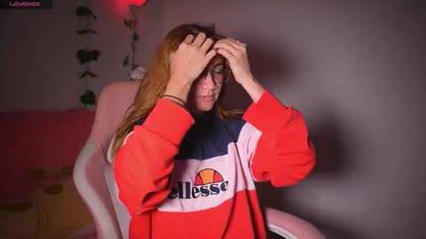 ISABELLA 3 online show from March 9, 7:00 am