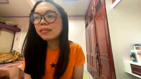 KYLIE online show from April 18, 2:19 pm