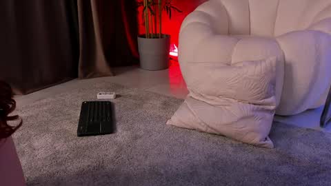 Kim online show from April 16, 9:39 pm