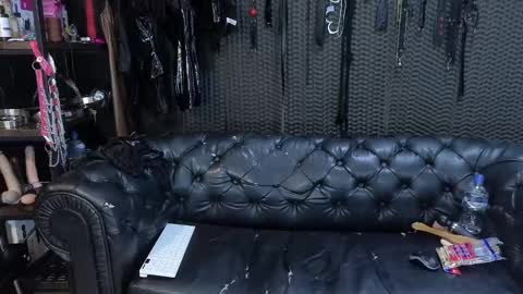 Snapshot of kimberly_swan_ chatting on October 2, 8:36 pm KIMBERLY SWAN online show from October 2, 8:36 pm
