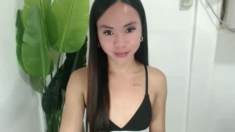 Kimberly online show from April 23, 2:30 am