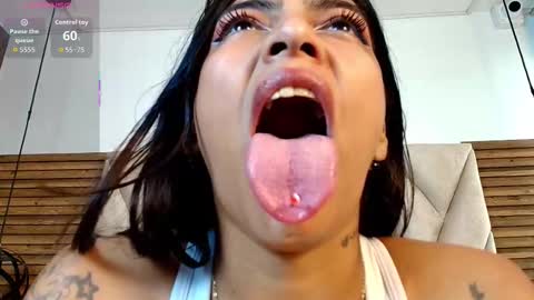 kimberlyfox_t online show from March 29, 3:33 pm