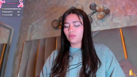  KIM  online show from April 12, 9:01 am