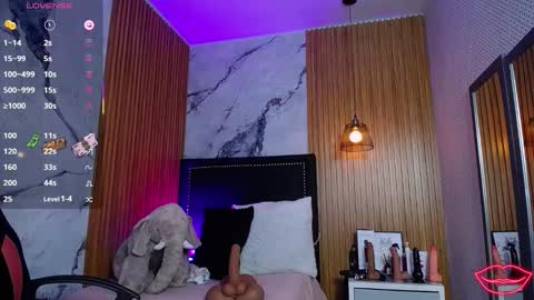 KIM online show from February 20, 3:38 am