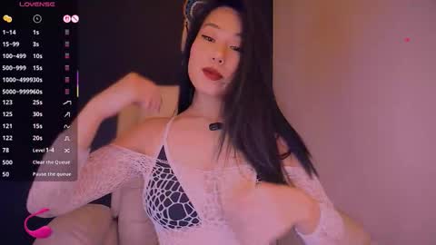 Lo online show from March 17, 6:12 pm