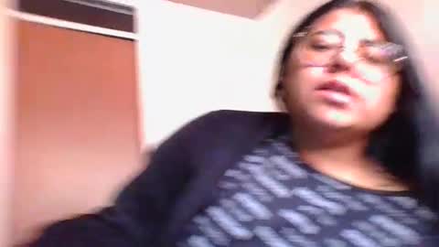 Kimmy online show from January 24, 9:15 pm